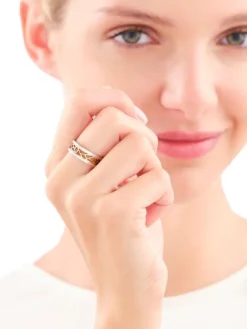 Pierścionek ze stali szlachetnej