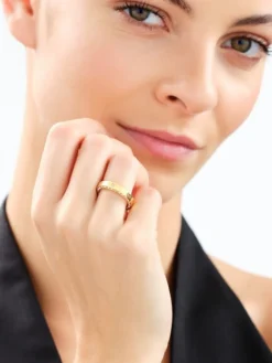 Pierścionek ze stali szlachetnej z kryształami