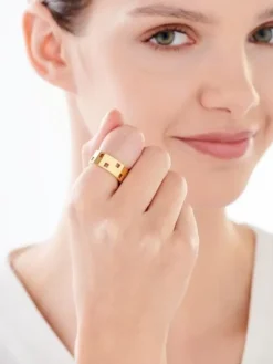 Pierścionek ze stali szlachetnej