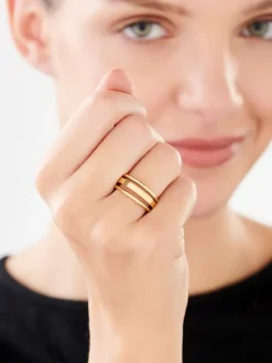 Pierścionek ze stali szlachetnej