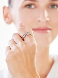 Pierścionek ze stali szlachetnej z hematytem