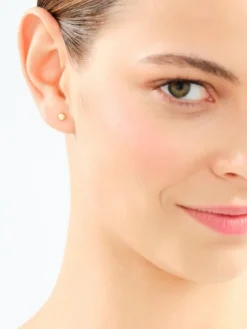 Pojedynczy kolczyk z żółtego złota z diamentem - 0,003 ct - próba 375