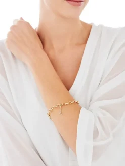 Zawieszka charms z żółtego złota z diamentem - litera A - 0,004 ct - próba 375