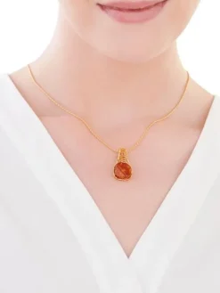 Zawieszka srebrna z bursztynem