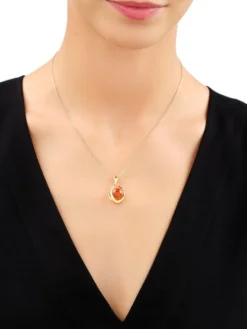 Zawieszka srebrna z bursztynem