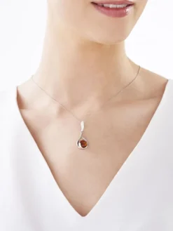 Zawieszka srebrna z bursztynem