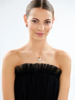 Zawieszka srebrna z bursztynem