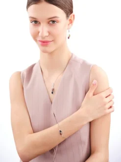 Zawieszka srebrna z bursztynem