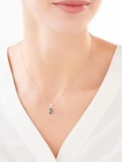 Zawieszka srebrna z cyrkoniami