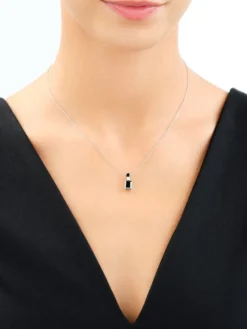 Zawieszka srebrna z cyrkoniami