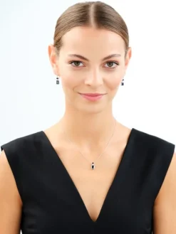 Zawieszka srebrna z cyrkoniami