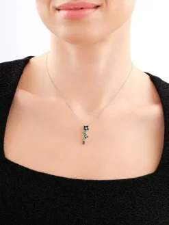 Zawieszka srebrna z cyrkoniami i emalią - kwiaty