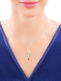 Zawieszka srebrna z cyrkoniami