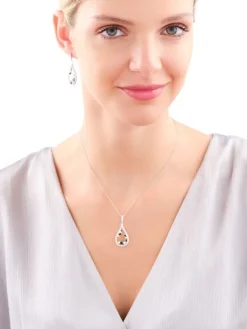 Zawieszka srebrna z cyrkoniami