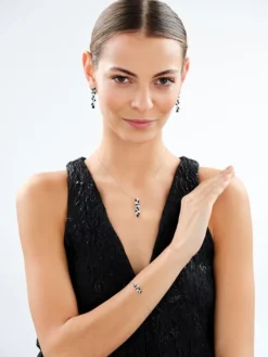 Zawieszka srebrna z cyrkoniami