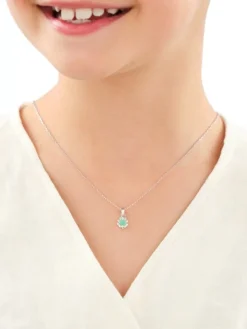 Zawieszka srebrna z emalią - koniczyna