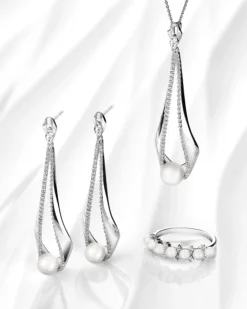 Zawieszka srebrna z perłą i cyrkoniami