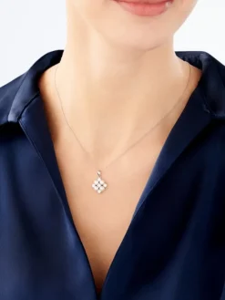 Zawieszka srebrna z perłami i cyrkoniami - kwadrat, rozeta