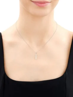 Zawieszka z białego złota z brylantem - krzyż - 0,008 ct - próba 375