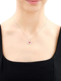 Zawieszka z białego złota z diamentem i rubinem syntetycznym - serca - próba 375