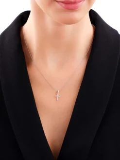 Zawieszka z białego złota z diamentami - krzyż - 0,02 ct - próba 375
