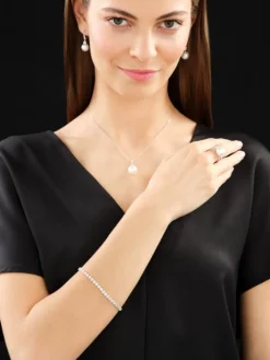 Zawieszka z białego złota z brylantami i perłą South Sea - próba 750