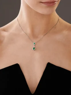 Zawieszka z białego złota z brylantami i szmaragdami - próba 585