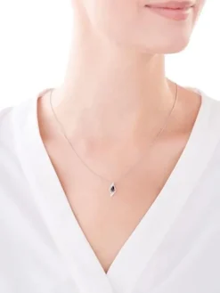 Zawieszka z białego złota z diamentami i szafirem - próba 585