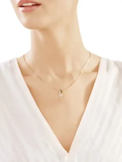 Zawieszka z żółtego złota z brylantem - 0,02 ct - próba 585