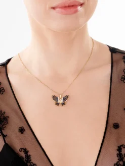 Zawieszka z żółtego złota z  diamentami i szafirami - motyl - próba 585