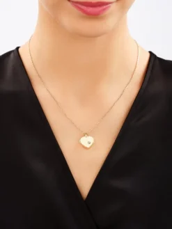 Zawieszka z żółtego złota z diamentem - puzderko - serce - 0,005 ct - próba 375