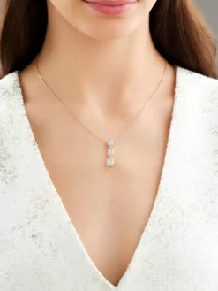 Zawieszka z żółtego złota z diamentami - 0,46 ct - próba 585