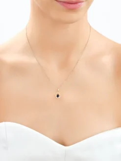 Zawieszka z żółtego złota z diamentami i szafirem - próba 585