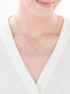 Zawieszka z żółtego złota z diamentem - litera L - 0,003 ct - próba 375