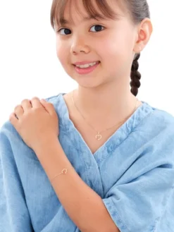 Złota bransoletka z emalią - serce, biedronka