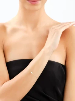 Złota bransoletka z perłą