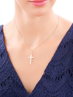 Złota zawieszka - krzyż z wizerunkiem Chrystusa