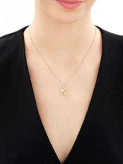 Złota zawieszka - kwiaty