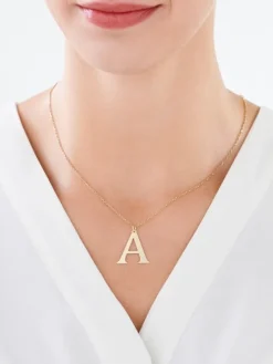 Złota zawieszka - litera A