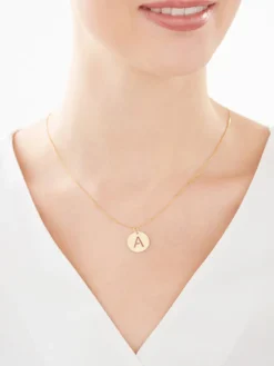 Złota zawieszka -  litera A