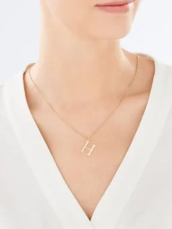 Złota zawieszka - litera H