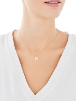 Złota zawieszka - litera U