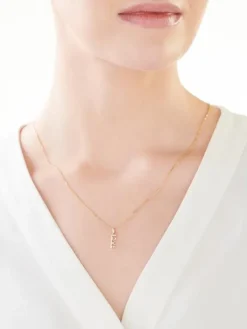 Złota zawieszka - love