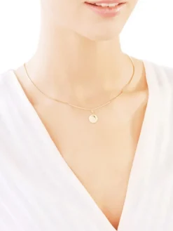 Złota zawieszka - medalik Matka Boska