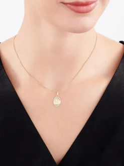 Złota zawieszka - medalik Matka Boska Częstochowska