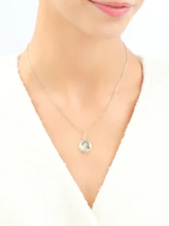 Złota zawieszka - medalik Matka Boska