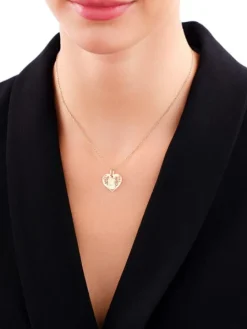 Złota zawieszka - medalik Matka Boska