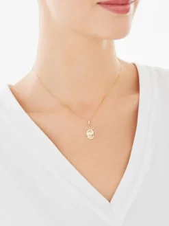 Złota zawieszka - medalik Matka Boska