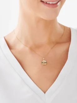 Złota zawieszka - medalik Matka Boska