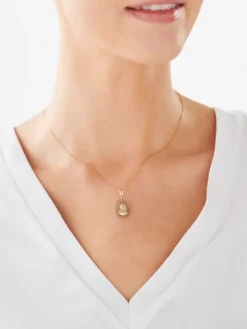 Złota zawieszka - medalik Matka Boska Częstochowska